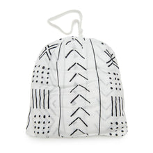 Cargar imagen en el visor de la galería, Cubrecolchon de Cuna - Mudcloth