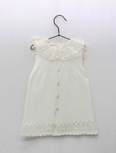 Cargar imagen en el visor de la galería, Vestido Blanco Bordado
