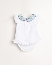 Cargar imagen en el visor de la galería, Vestido Blanco Floral
