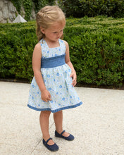 Cargar imagen en el visor de la galería, Vestido Floral con Toques de Jeans

