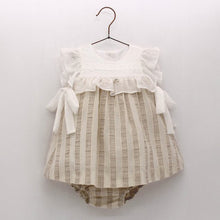Cargar imagen en el visor de la galería, Vestido Beige con Rayas
