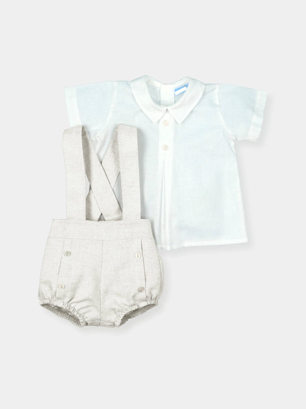 Conjunto de Camisa Blanca con Overall de Lino
