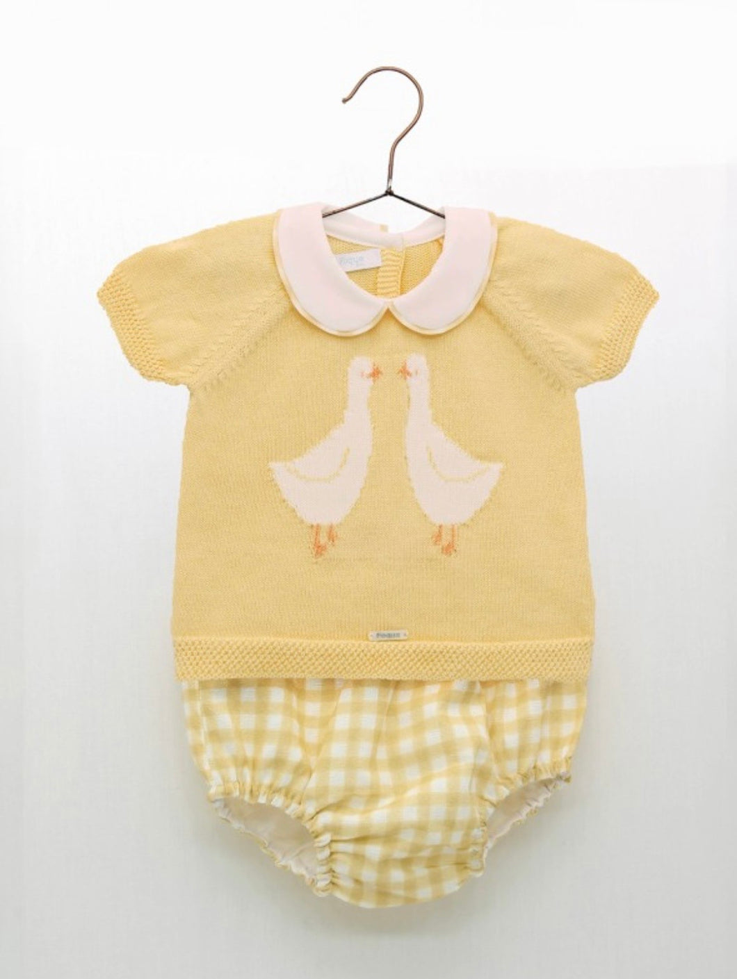Traje Bordado Patito