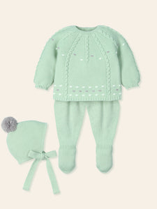 Traje Bordado Verde con Puntos Bordados