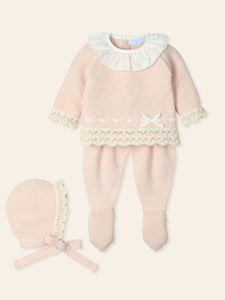 Traje Bordado Cuello con Revuelos Rosa Palo y Beige
