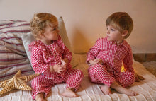 Cargar imagen en el visor de la galería, Pajama Navideña Niña Colección “Glacier”
