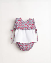 Cargar imagen en el visor de la galería, Conjunto Floral Fuscia con Blanco
