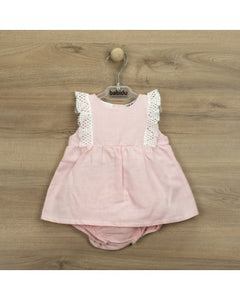 Vestido Rosado con Encaje en Mangas